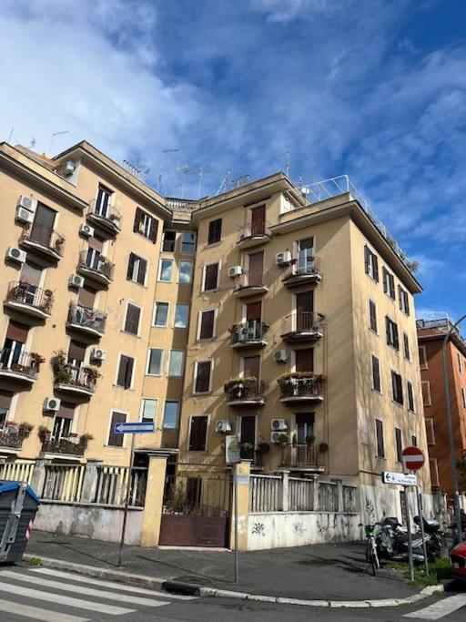 Apartmán Casa Latina Řím Exteriér fotografie